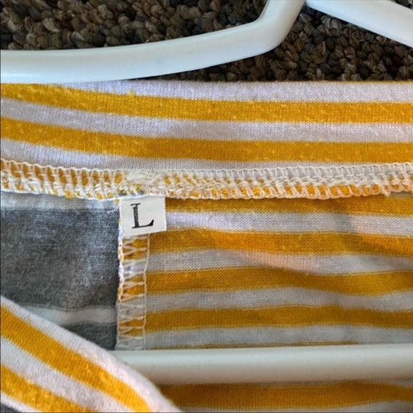 Crop top - Picture 3 of 3